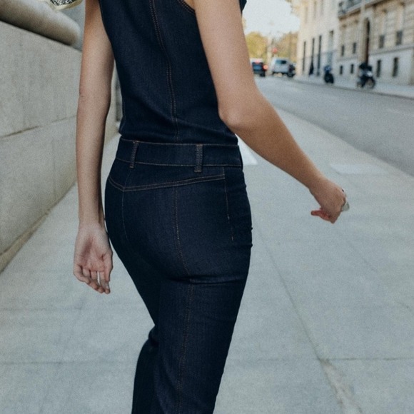 Zara Dark Indigo Denim Button Up Sleeveless Bodysuit with Pockets - Picture 7 of 11